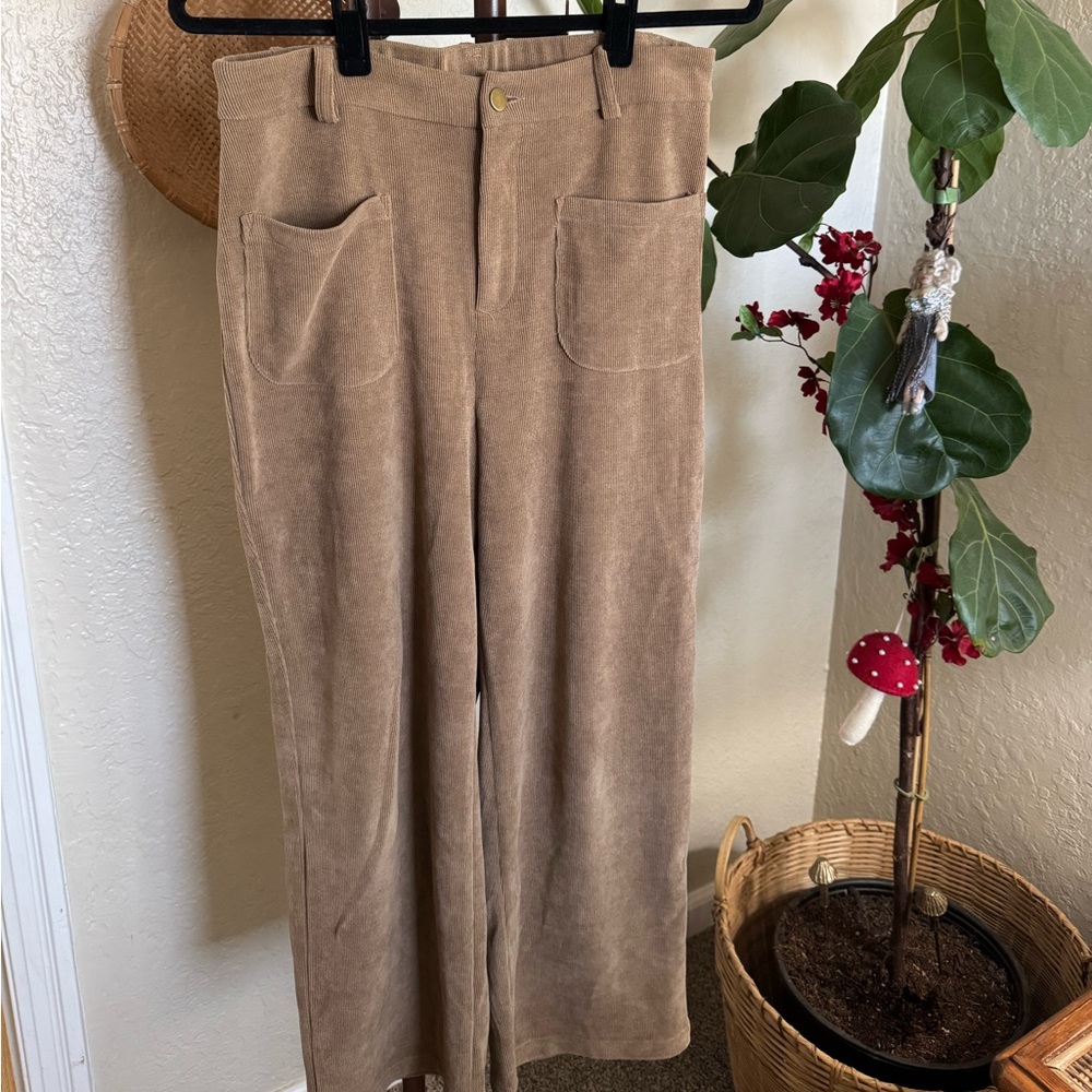 Women's Tan Pants